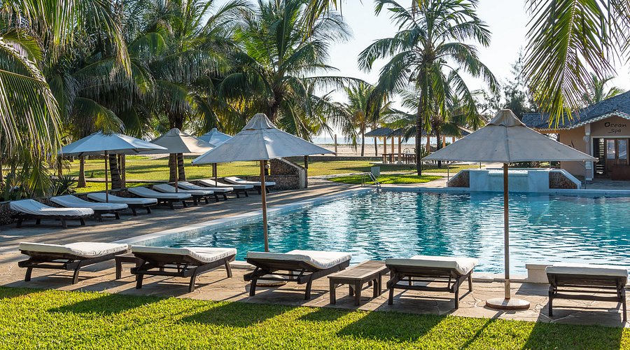 Ocean Beach Resort & Spa Malindi